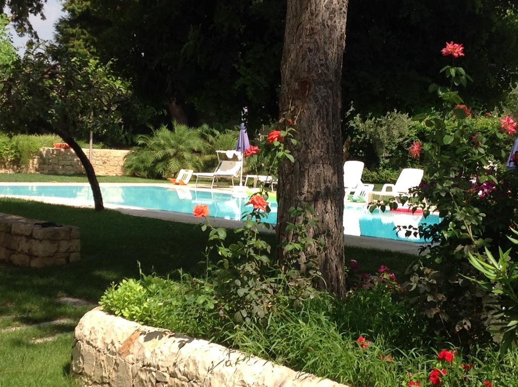 Il Giardino Dei Carrubi Villa Доналуката Стая снимка