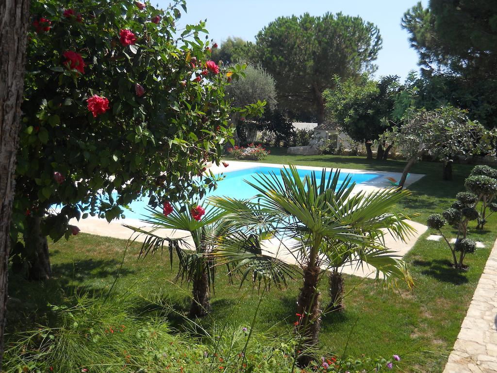 Il Giardino Dei Carrubi Villa Доналуката Стая снимка