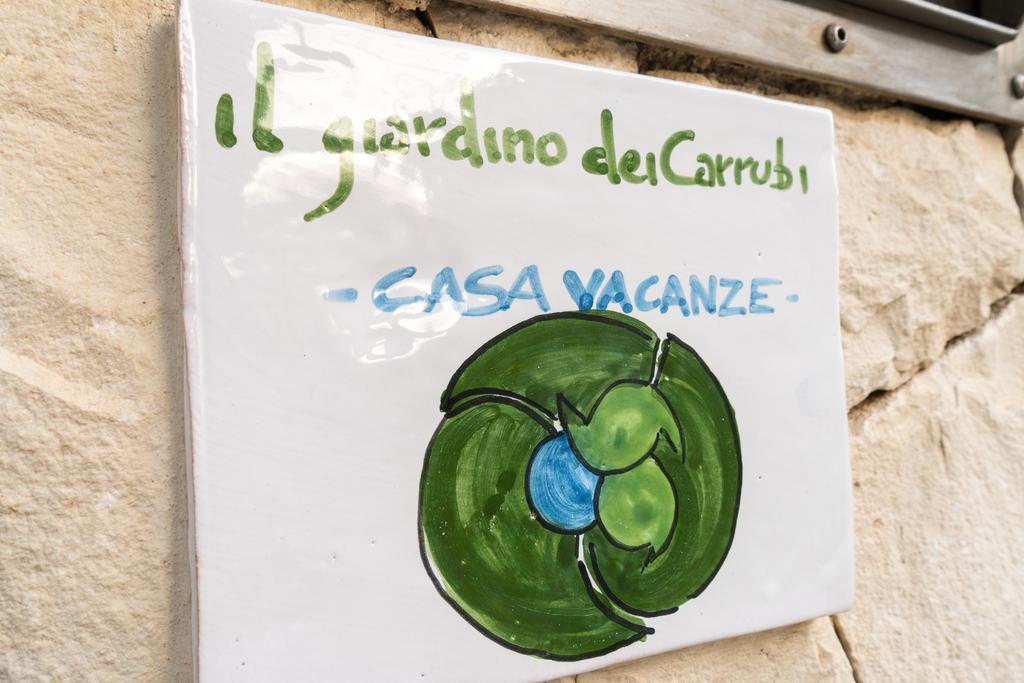 Il Giardino Dei Carrubi Villa Доналуката Екстериор снимка